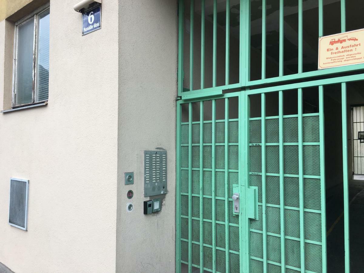 Apartment Zentral Direkt An U-Bahn Station 비엔나 외부 사진